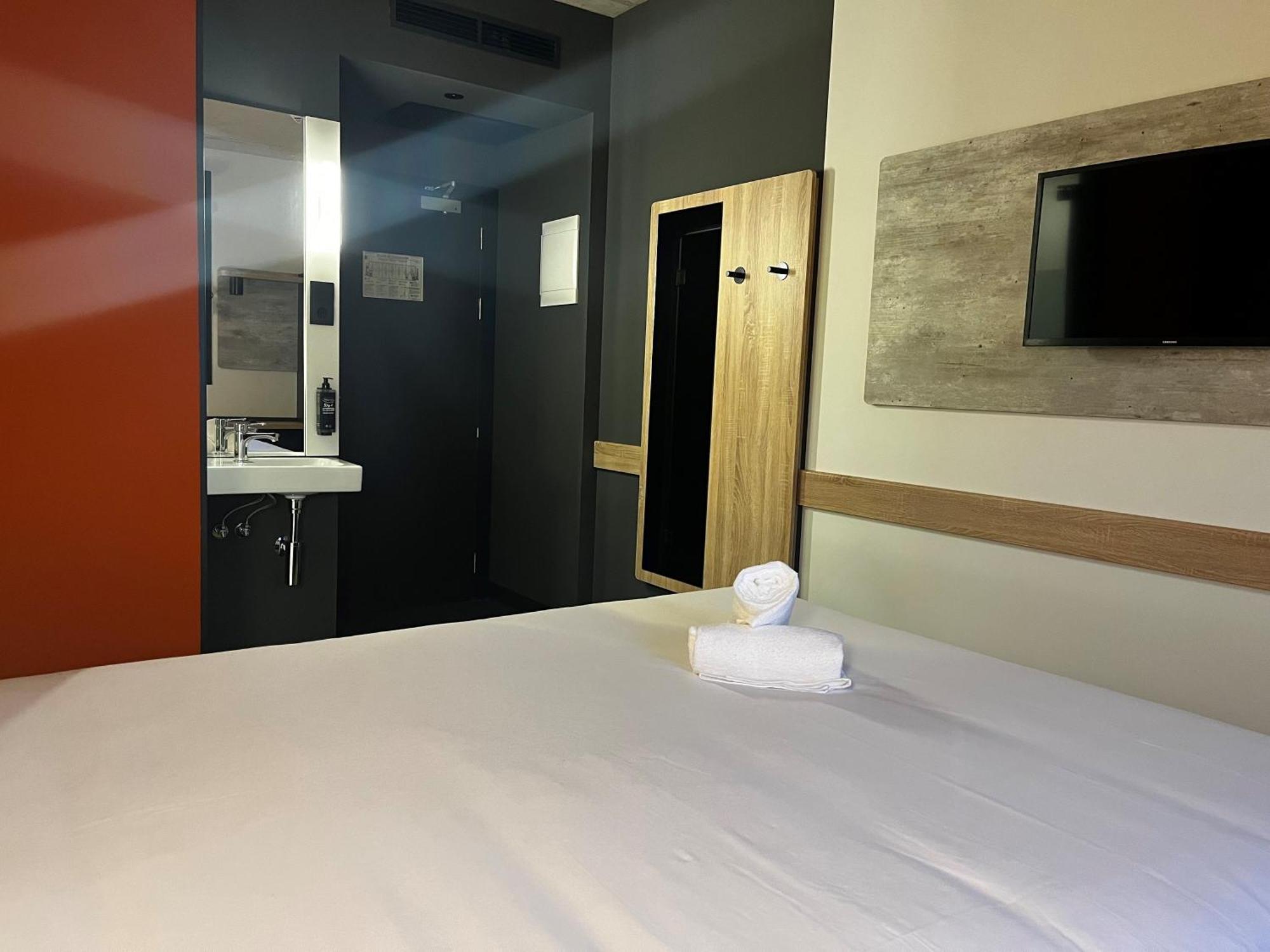 Ibis Budget Madrid Aeropuerto Kültér fotó