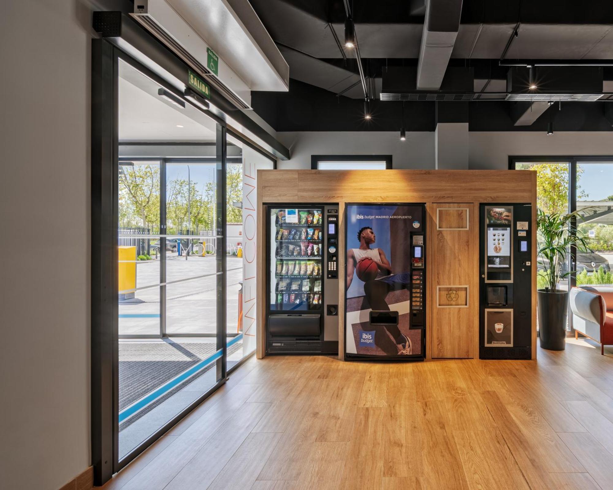 Ibis Budget Madrid Aeropuerto Kültér fotó