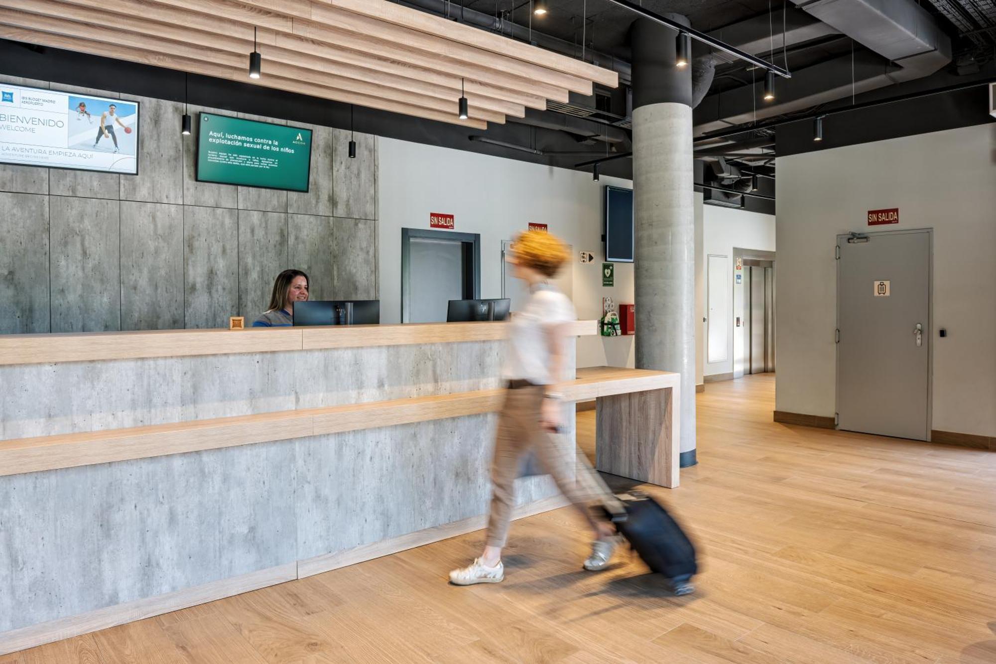 Ibis Budget Madrid Aeropuerto Kültér fotó